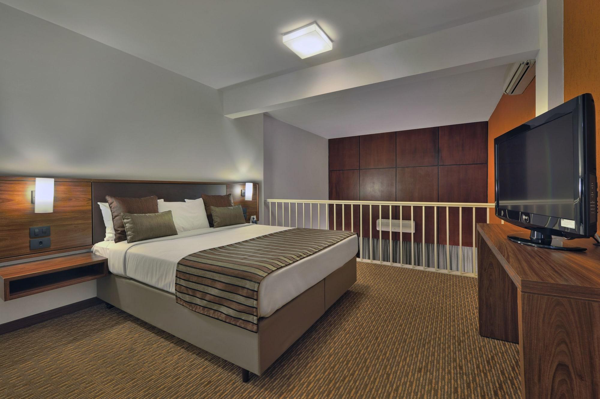 Hotel Deville Curitiba Ngoại thất bức ảnh