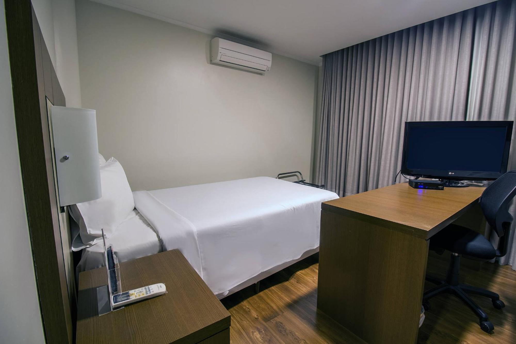Hotel Deville Curitiba Ngoại thất bức ảnh