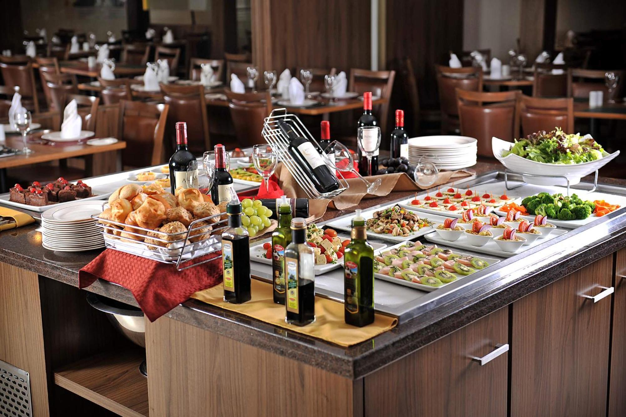 Hotel Deville Curitiba Ngoại thất bức ảnh