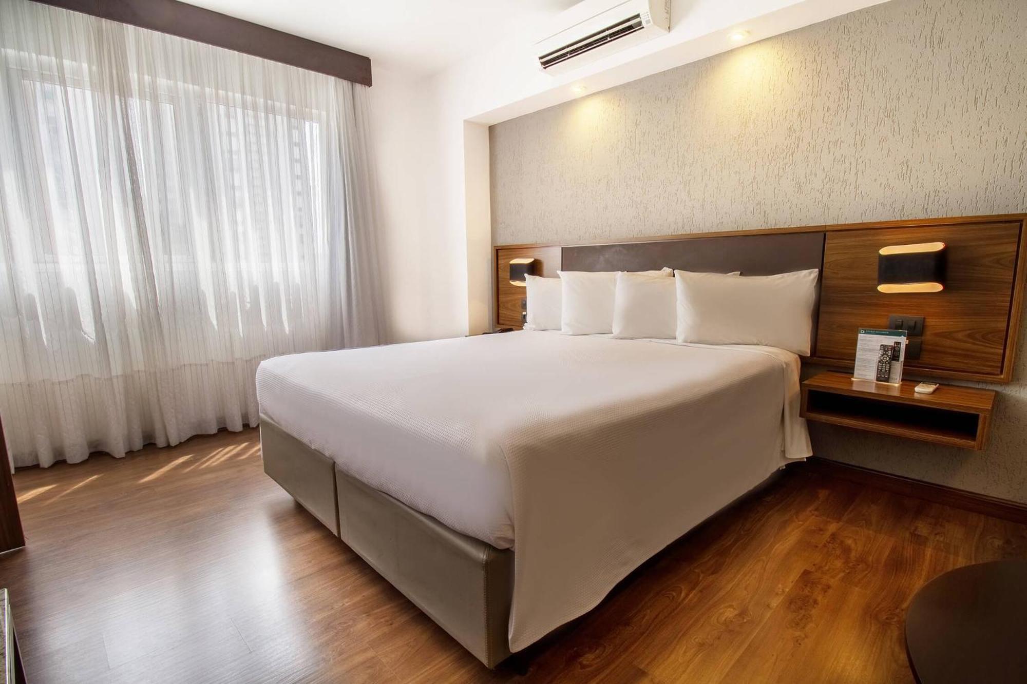 Hotel Deville Curitiba Ngoại thất bức ảnh