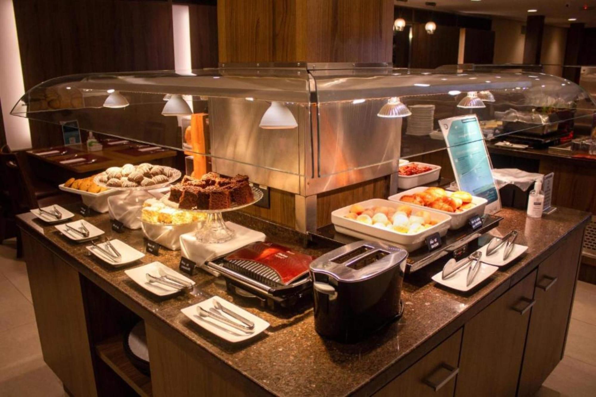 Hotel Deville Curitiba Ngoại thất bức ảnh